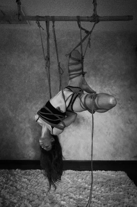 clearing my mind :) rope and photo by FredRx