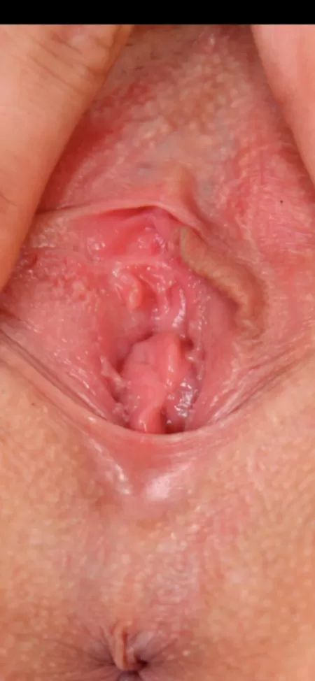 Close up of my girlβs tight pussy before I smashed π¦