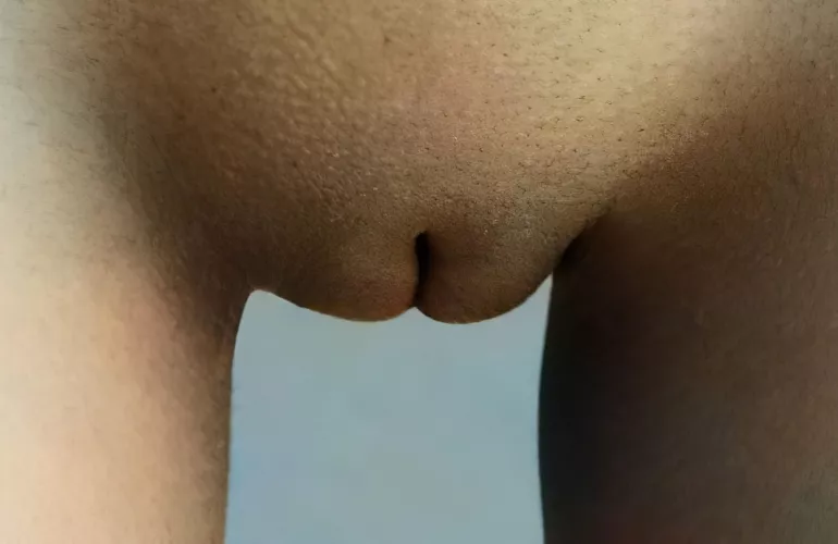Close view of Emily Ratajkowski Pussy