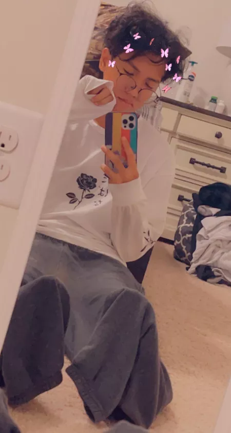 clothes aint made for 4’7 guys :(