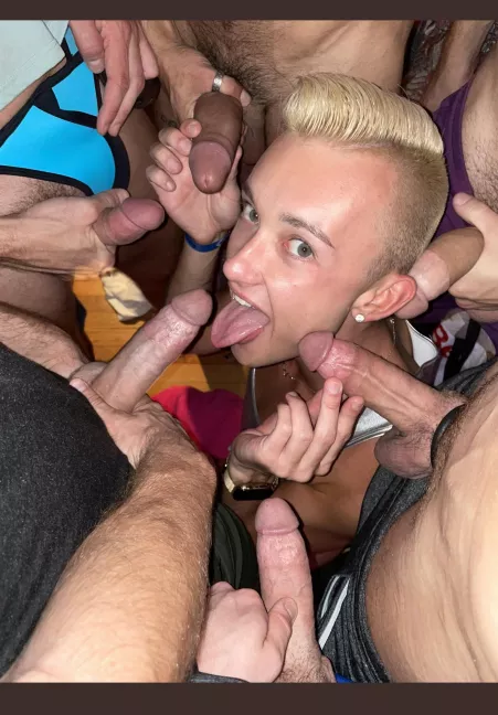 Cock buffet๐
๐
 Cock buffet๐
๐