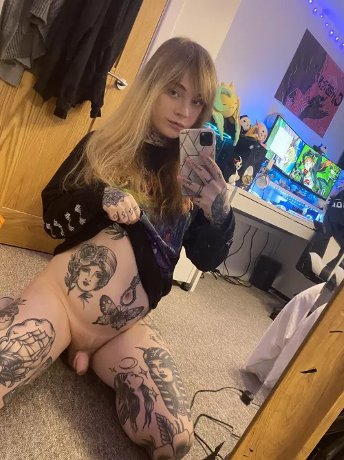 Cock craves ur attention Cock craves ur attention
