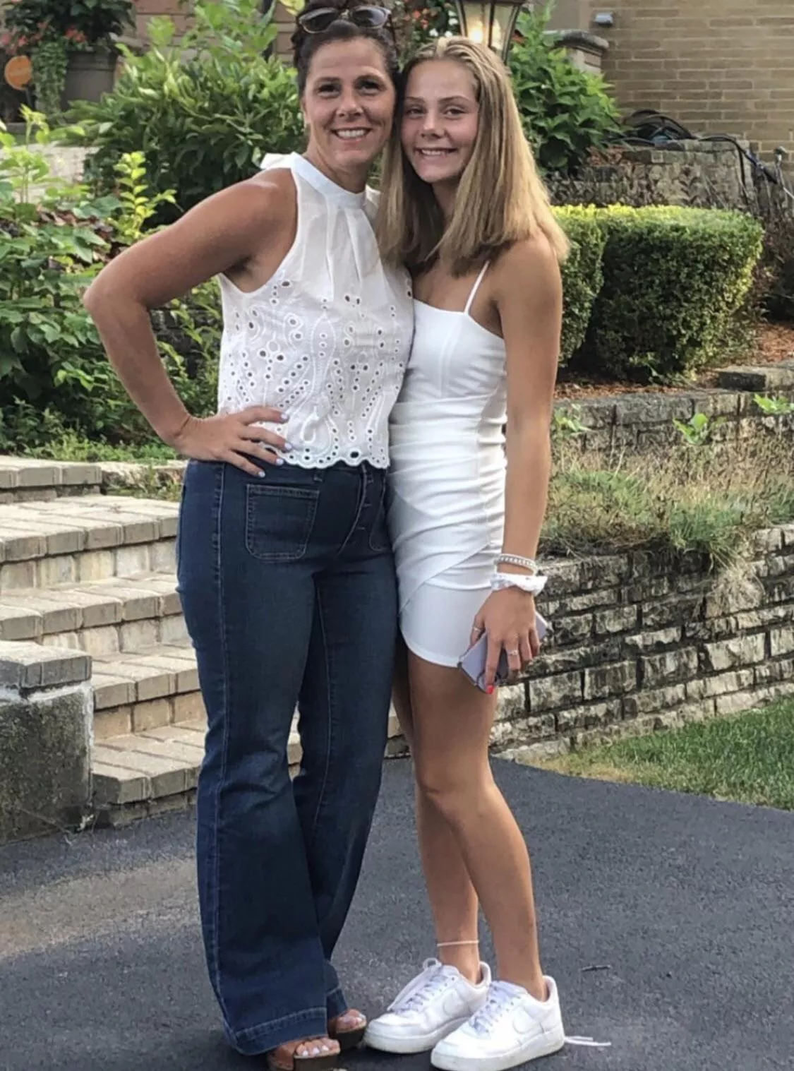 cock mother and daughter kik mrdougg cock mother and daughter kik mrdougg
