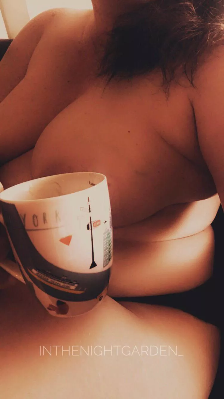 Coffee, curves and cuddles…