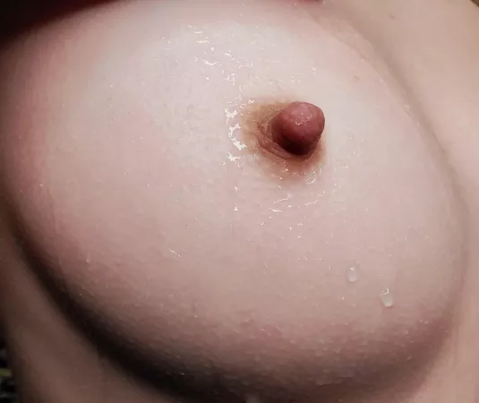 Cold boobies π₯Ά Cold boobies π₯Ά