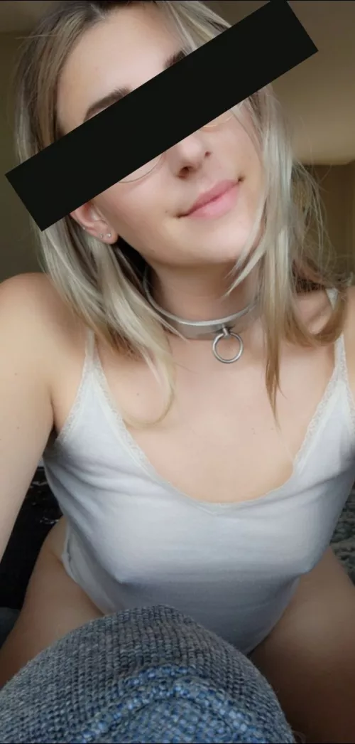 Collared selfie this morning after he left me for work... With the key π₯Ί