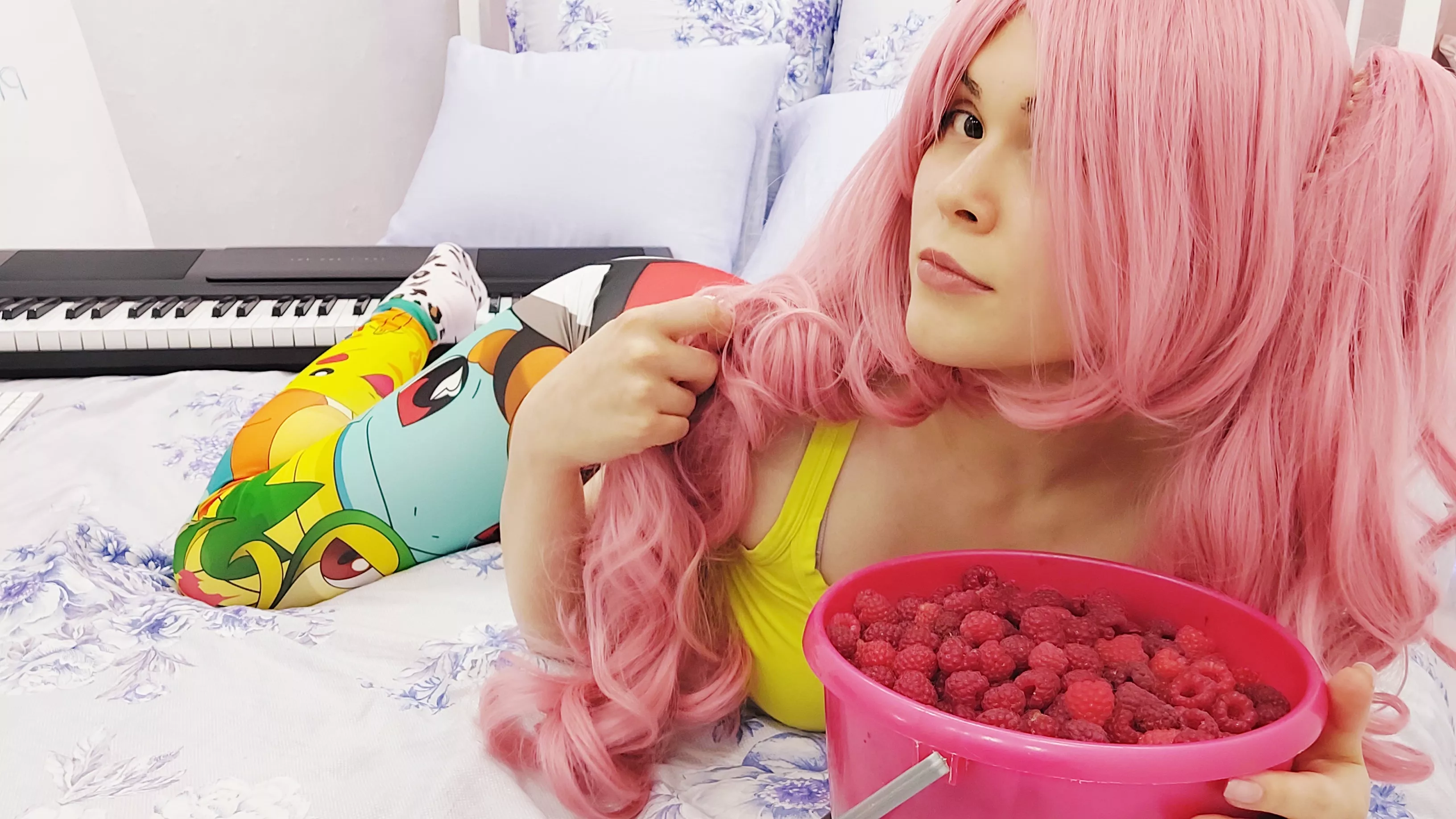 Collected some berries from Russian dacha ?? Will you make them tastier? ?