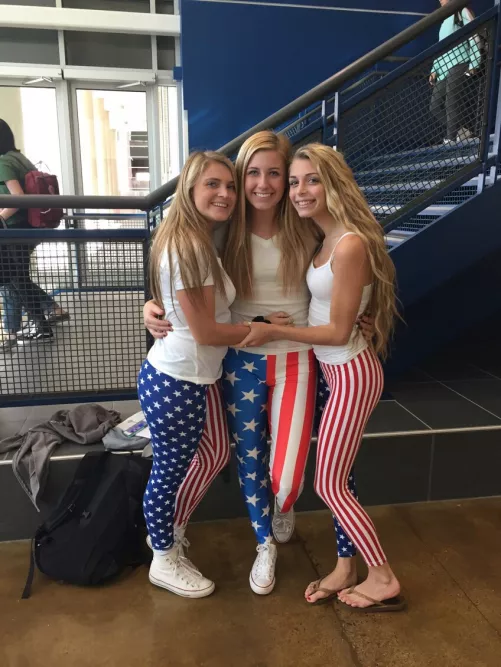 College blondes College blondes