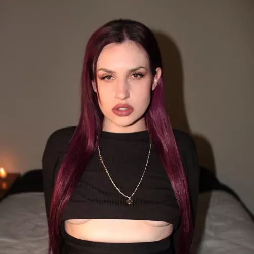 Colored hair and lipstick 💄💋 Colored hair and lipstick 💄💋