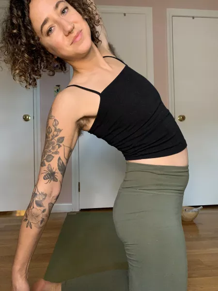 Come and stretch with me πΏ