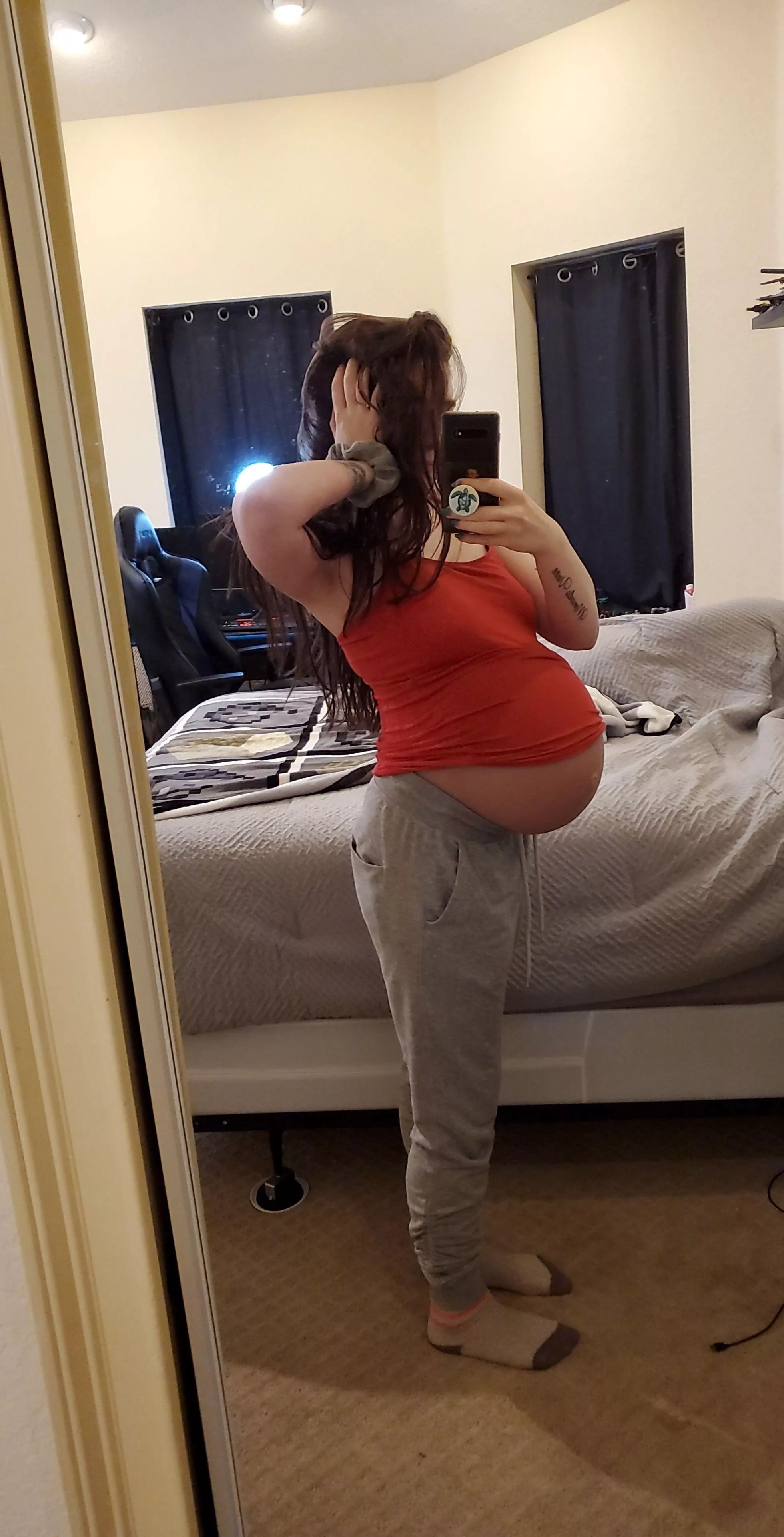 Come check out my profile 😈