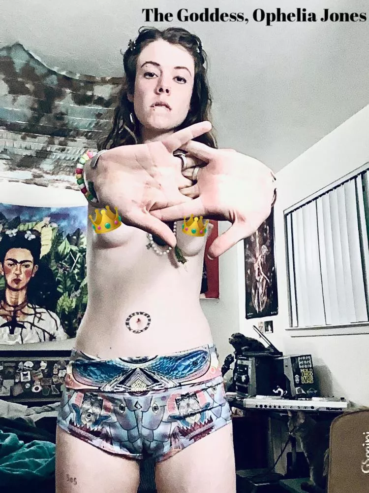 Come closer if you wanna catch these hands 😈 [domme]