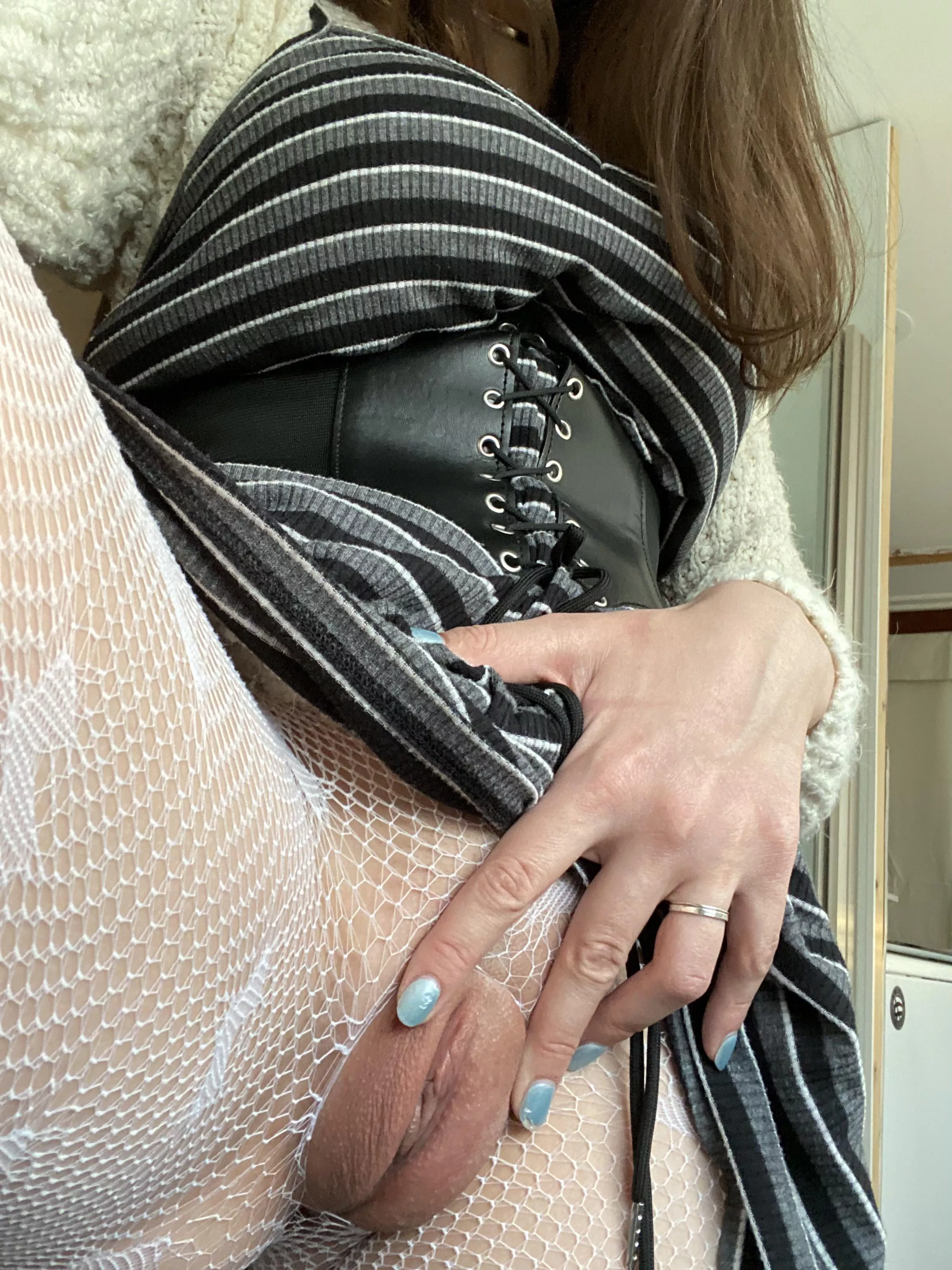 Come fuck me in the bathroom at work?