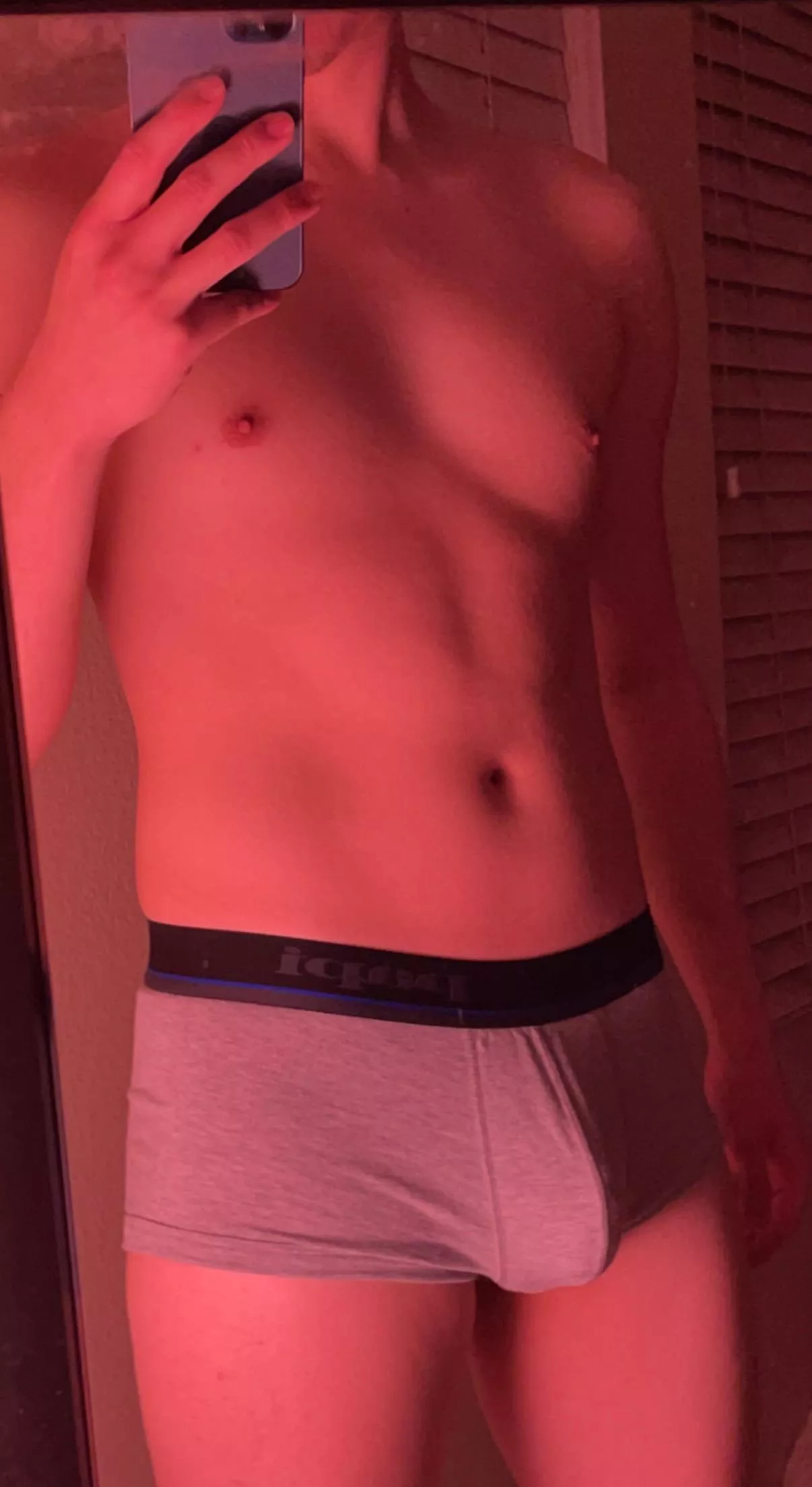 come get on your knees