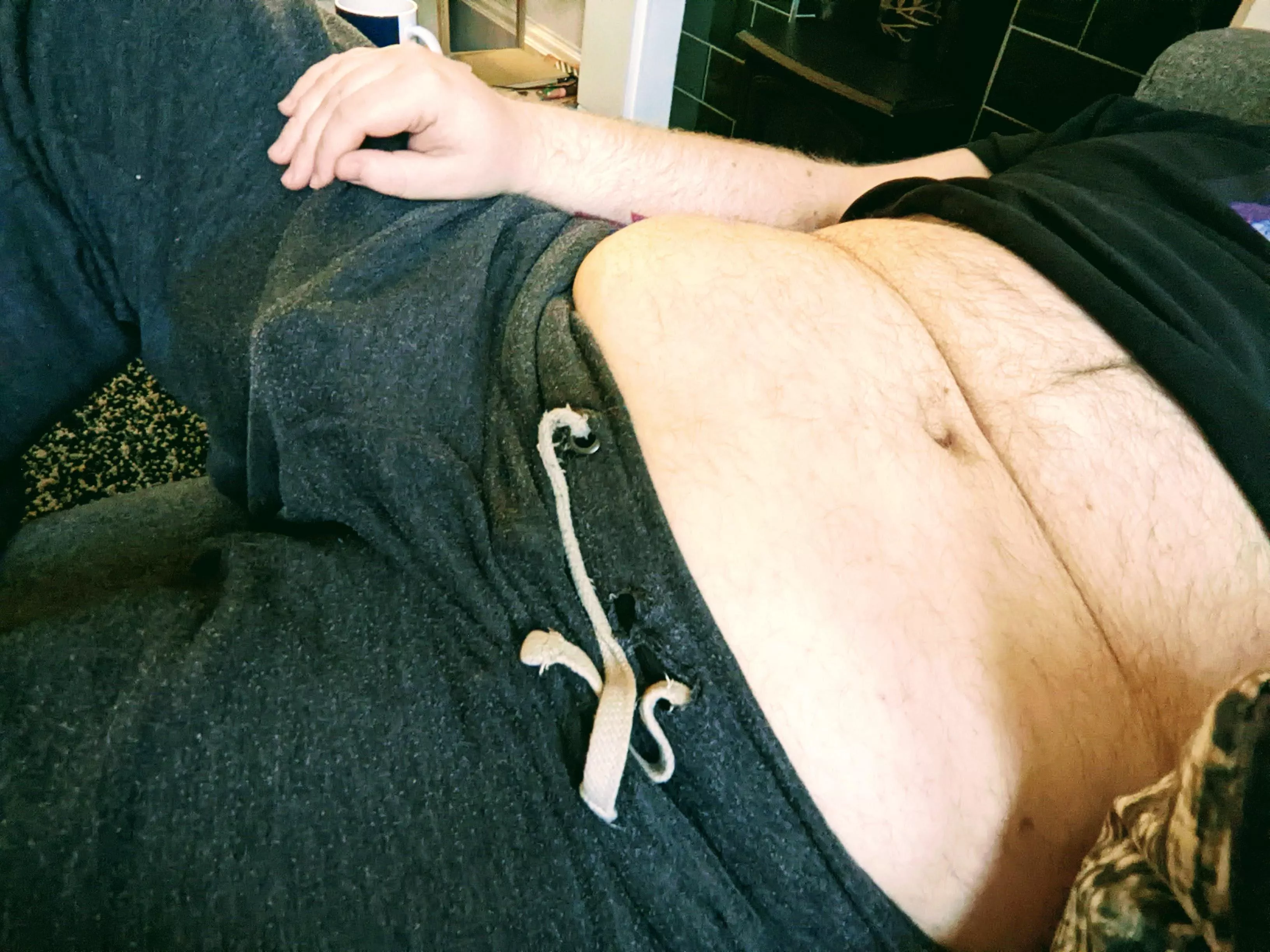 come have a seat 😘