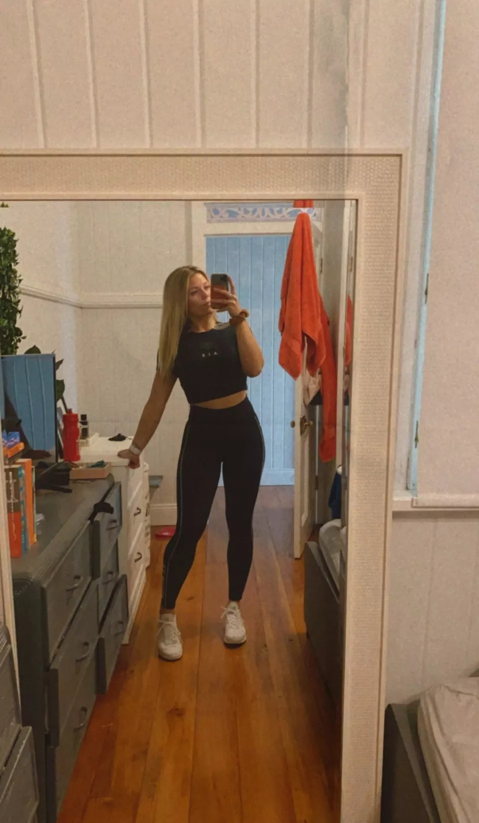 😉come have some fun with me, a petite Aussie girl with a big ass🤯💕 😉come have some fun with me, a petite Aussie girl with a big ass🤯💕