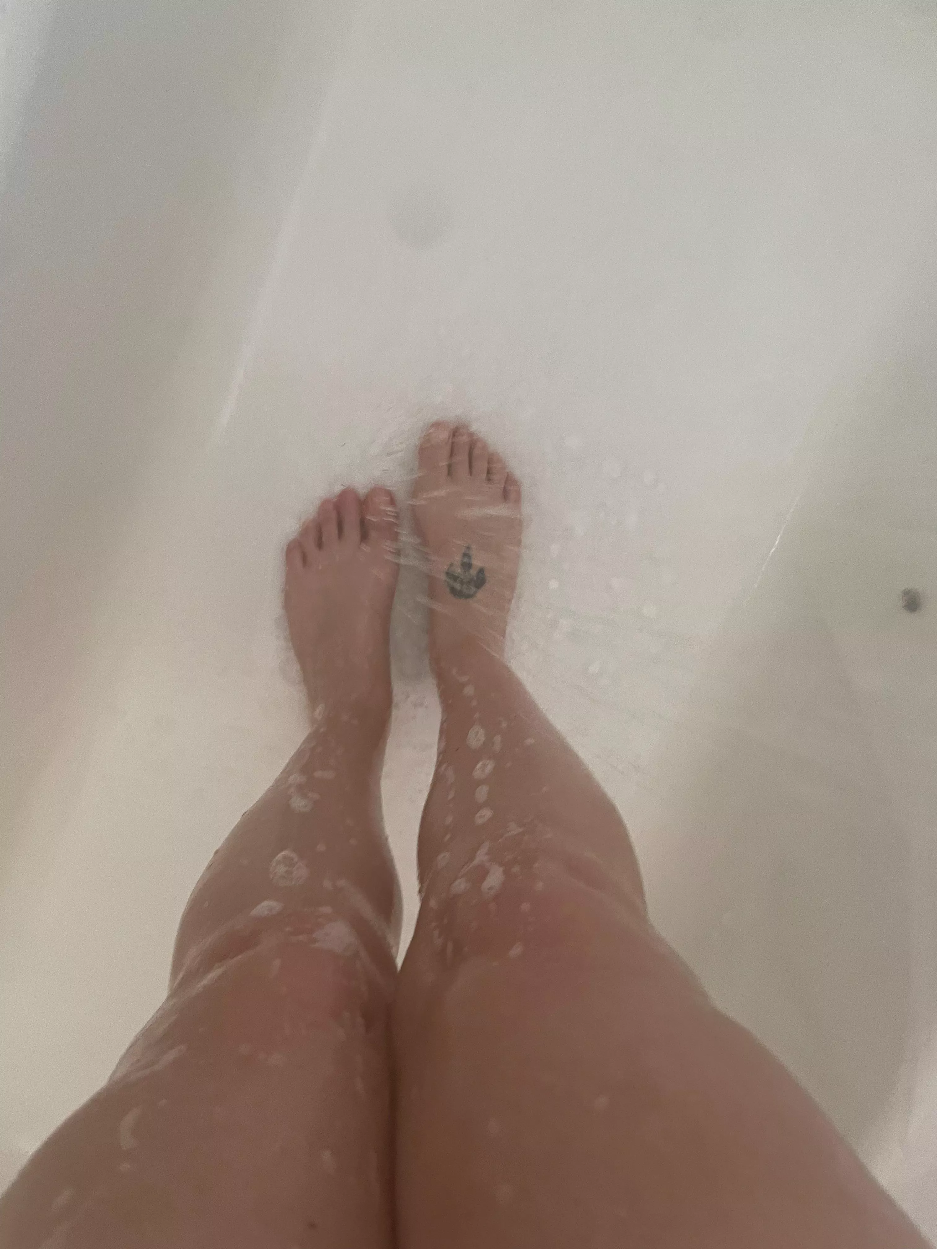 Come help wash my feet in the shower Come help wash my feet in the shower