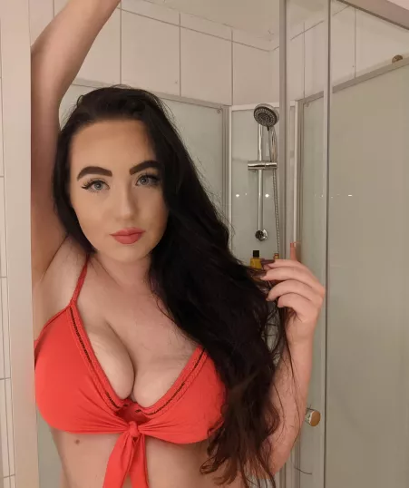 Come in and cum on me π
 Come in and cum on me π