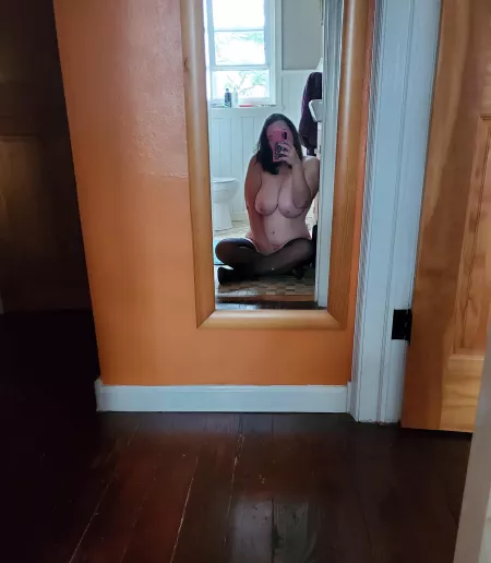 Come join me? (I promised I cleaned the floor first 😋) (f, 34)