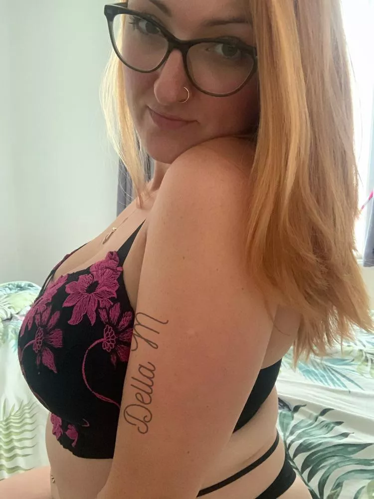 Come look into my eyes Come look into my eyes