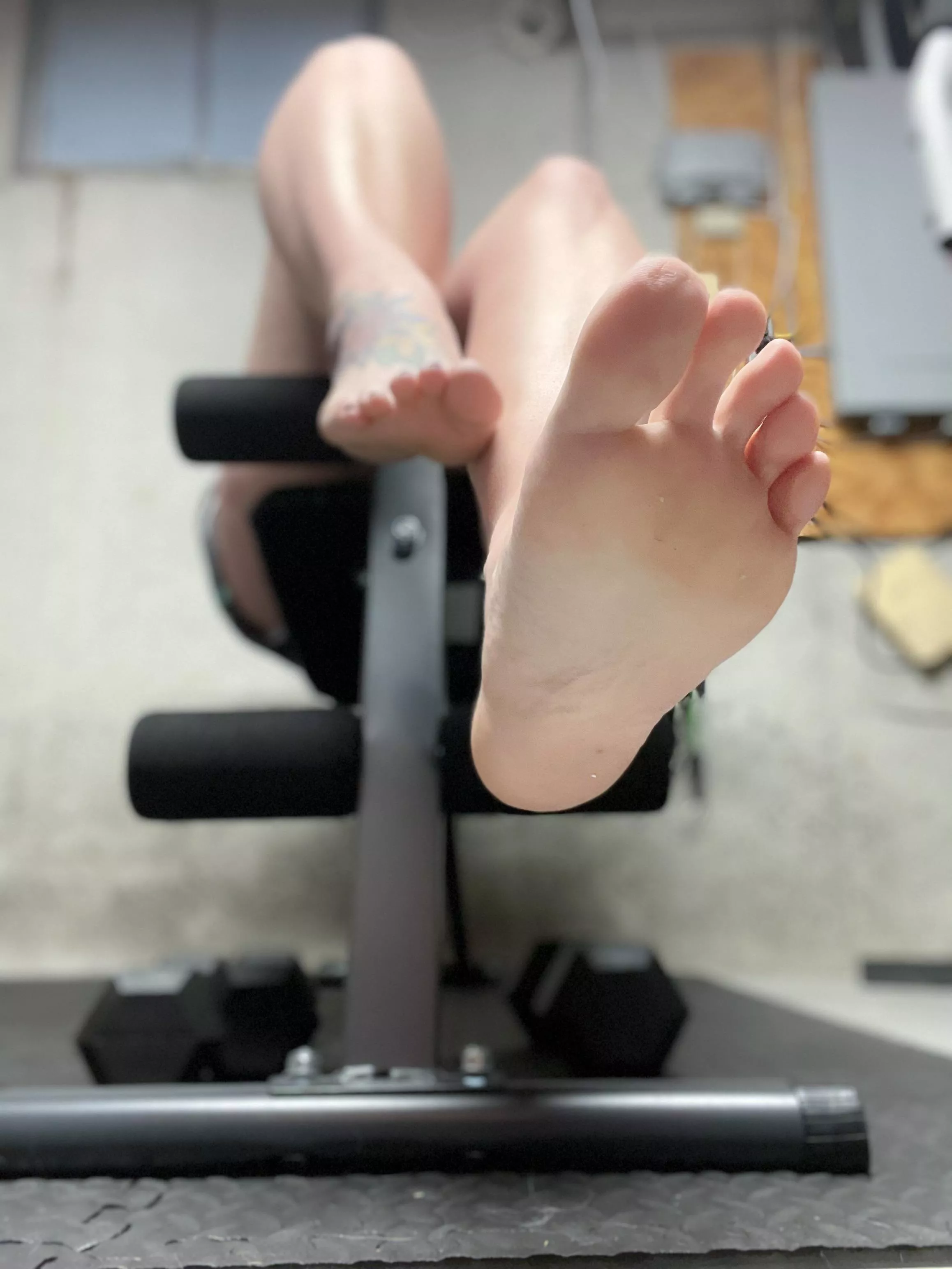 Come on let's sweat, baby Come on let's sweat, baby