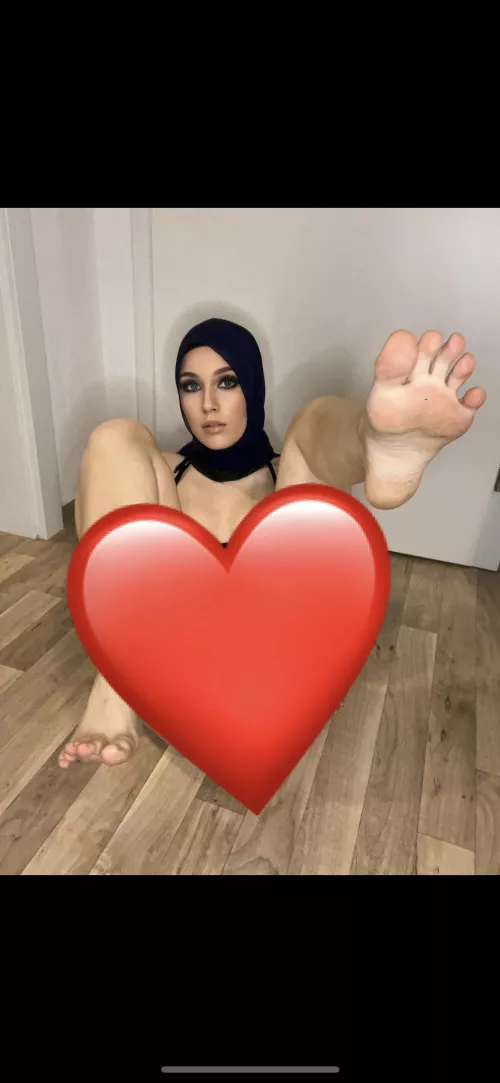 Come over and suck my feet π (and maybe else)