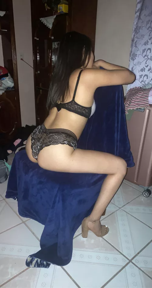 Come over while hubby is gone 🥵