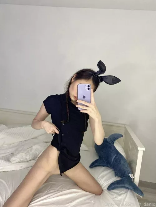 Come play with bunny πshe has a lot to show π Come play with bunny πshe has a lot to show π