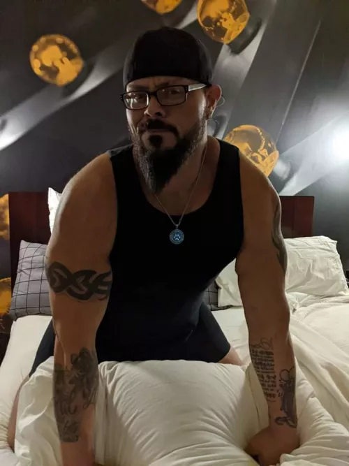 Come replace this pillow and let's see what happens ๐