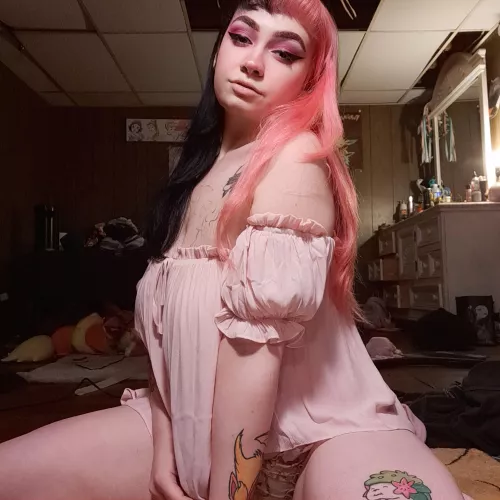 Come see your cute slutty girl daddy 🖤💞 of 🔗 on my page!