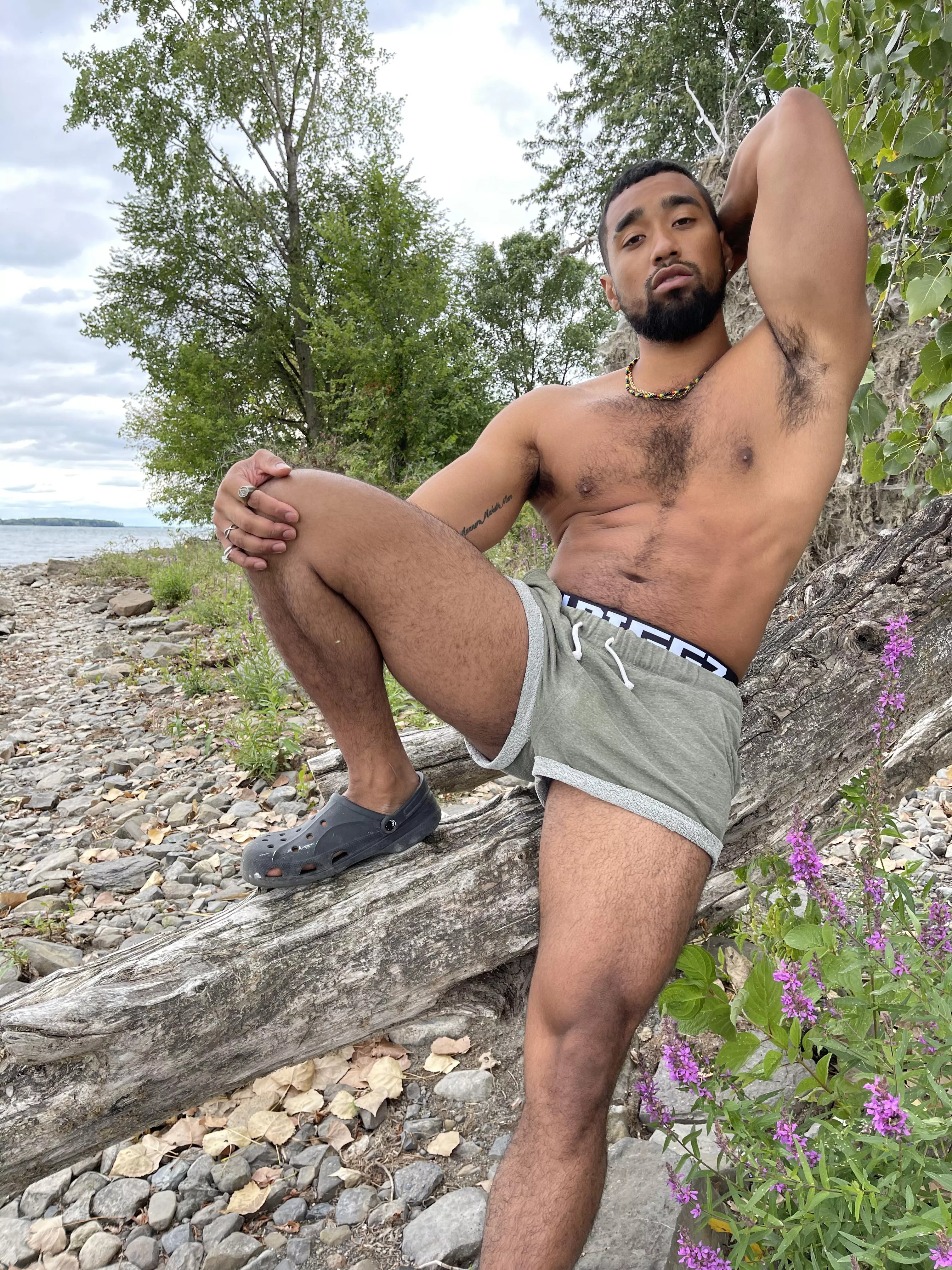 Come service daddy🐊 Come service daddy🐊