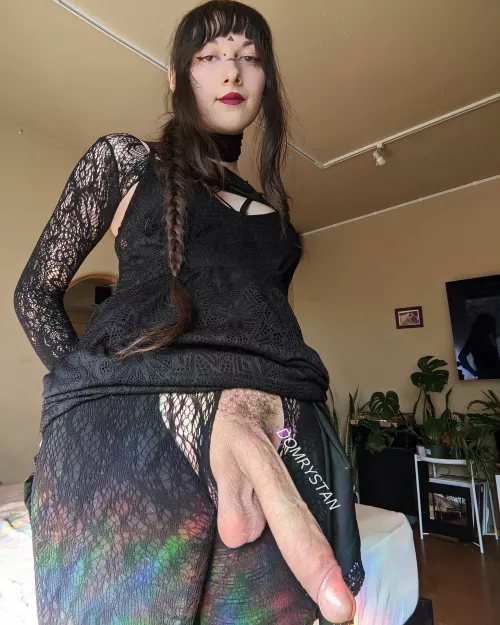 Come sit. I have just the thing to empty your mind. Come sit. I have just the thing to empty your mind.
