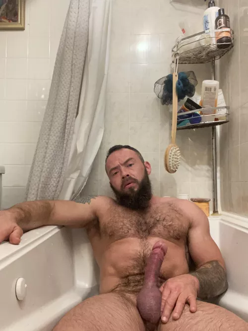 Come sit on daddy’s lap😉