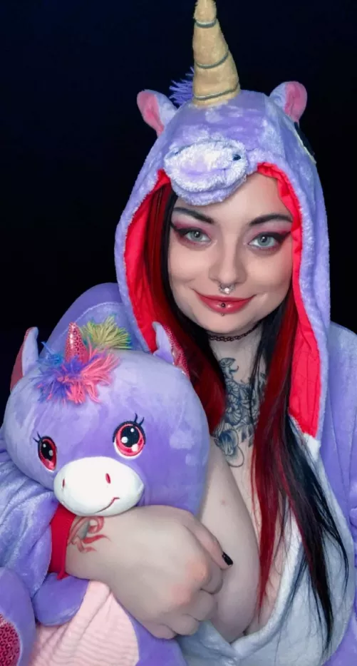 Come snugglefuck!! :)