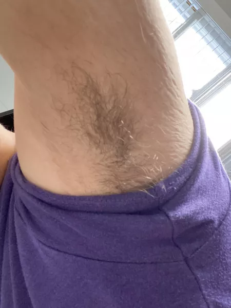 Come take a sniff before someone sees👀💪