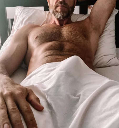 Come to bed and ride out the storm (45) Come to bed and ride out the storm (45)