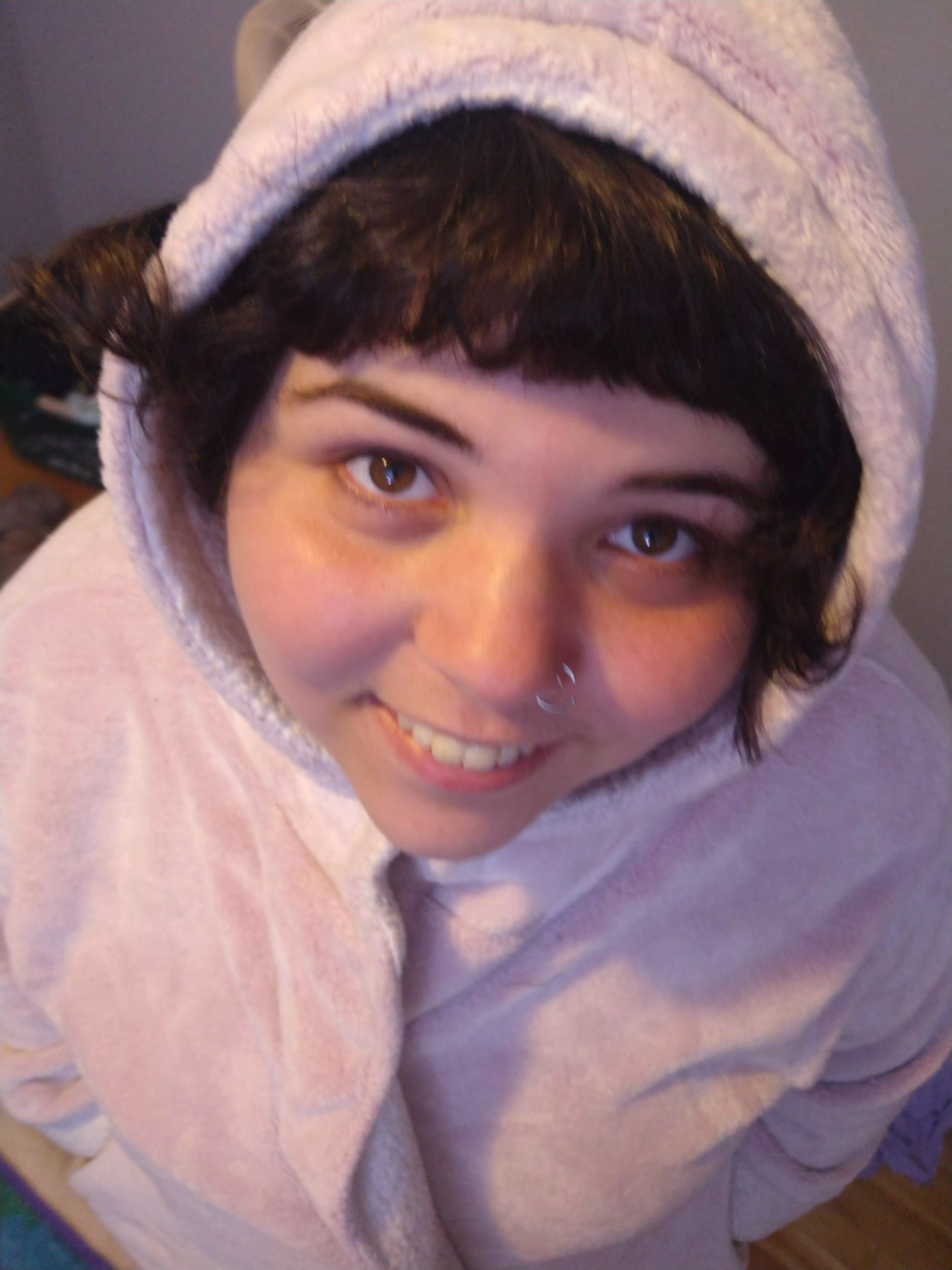 Come unwrap my housecoat off me π₯° Come unwrap my housecoat off me π₯°