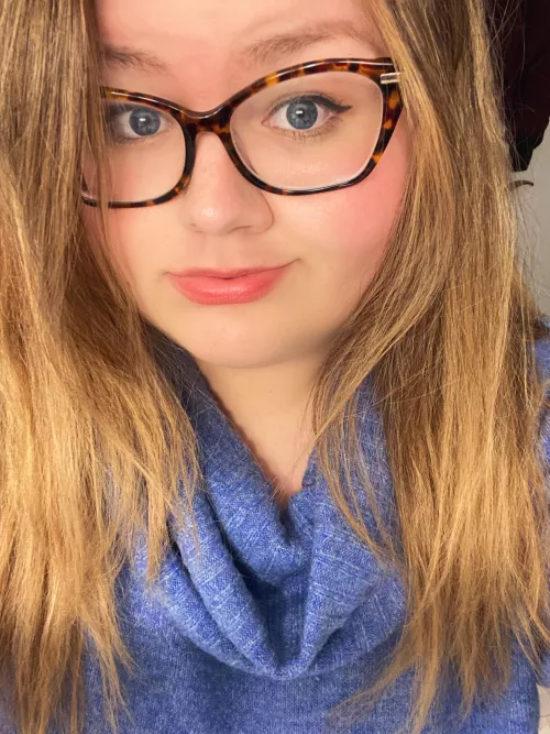 Come watch Christmas movies and cuddle me?