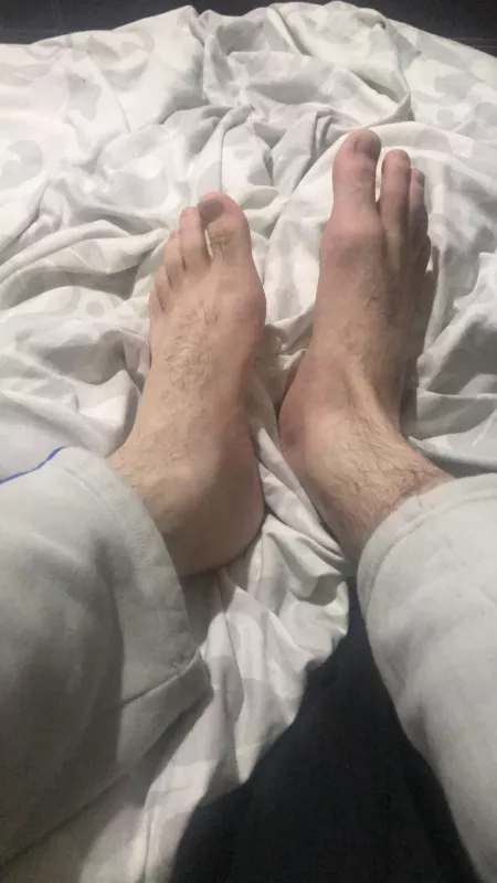 Come& worship my feet. (Size11) Dms open🍆👅💦💦