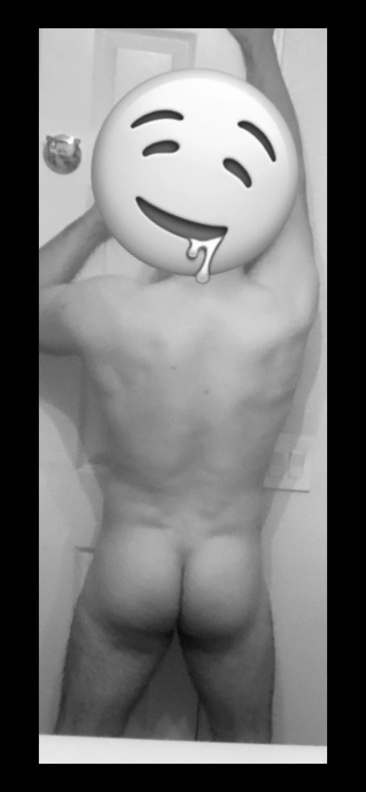 Comment if you like my booty