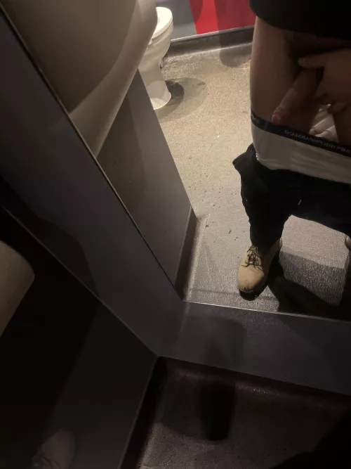 Costa toilets come help me