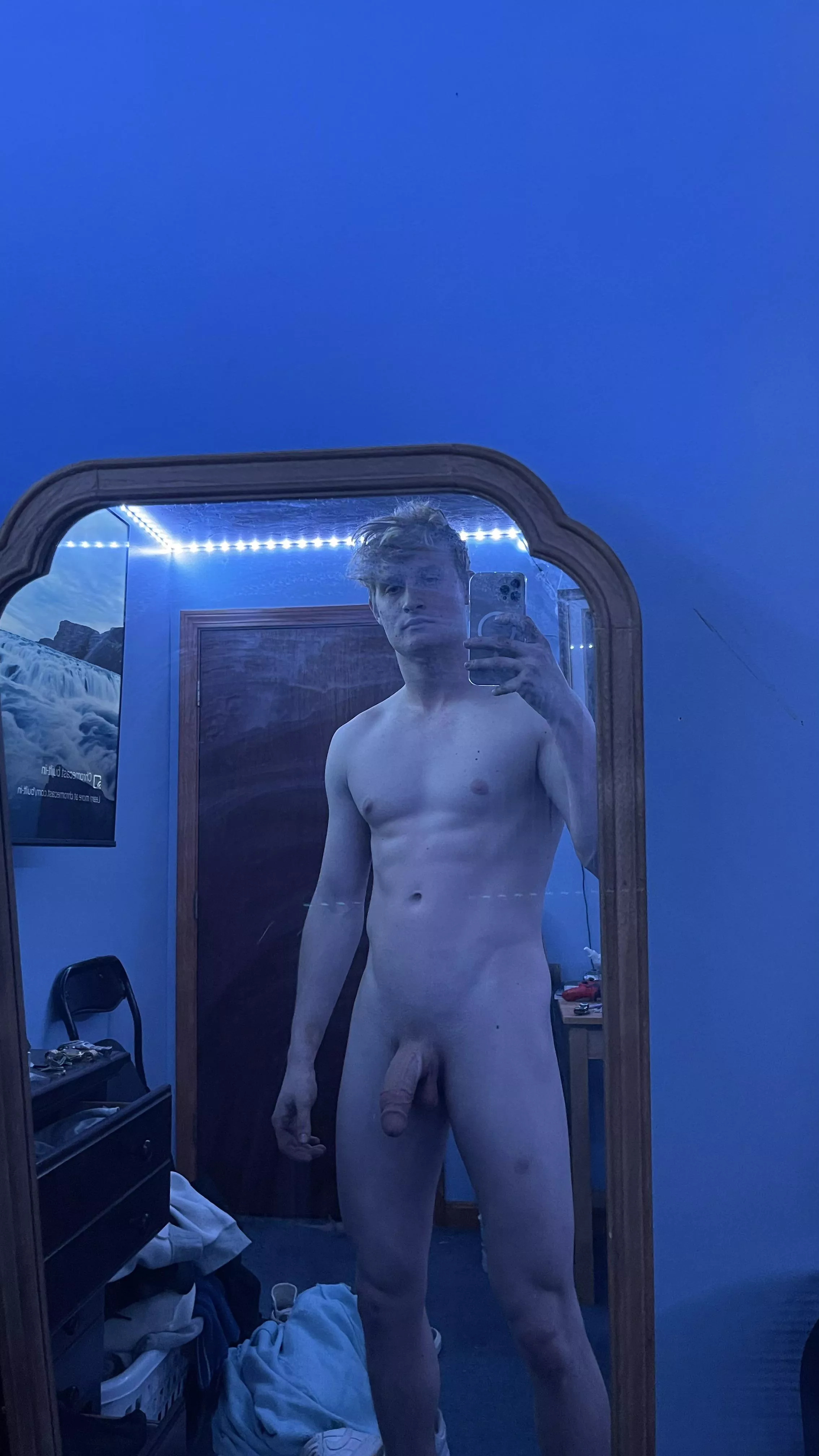 could anyone help me out i had a king fucking day