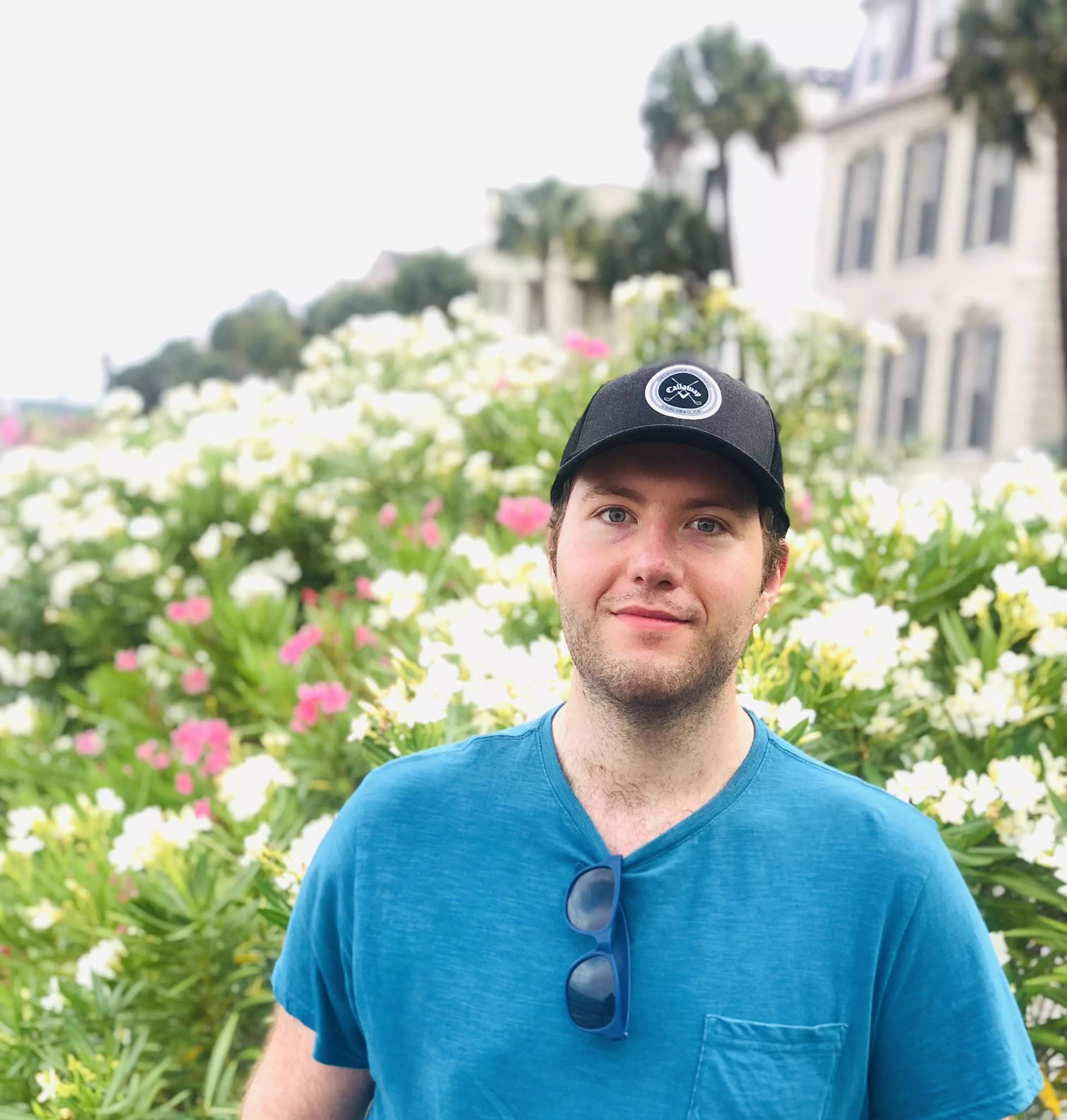 Could use some love these days. Feeling lonely and fat 🥴 Could use some love these days. Feeling lonely and fat 🥴