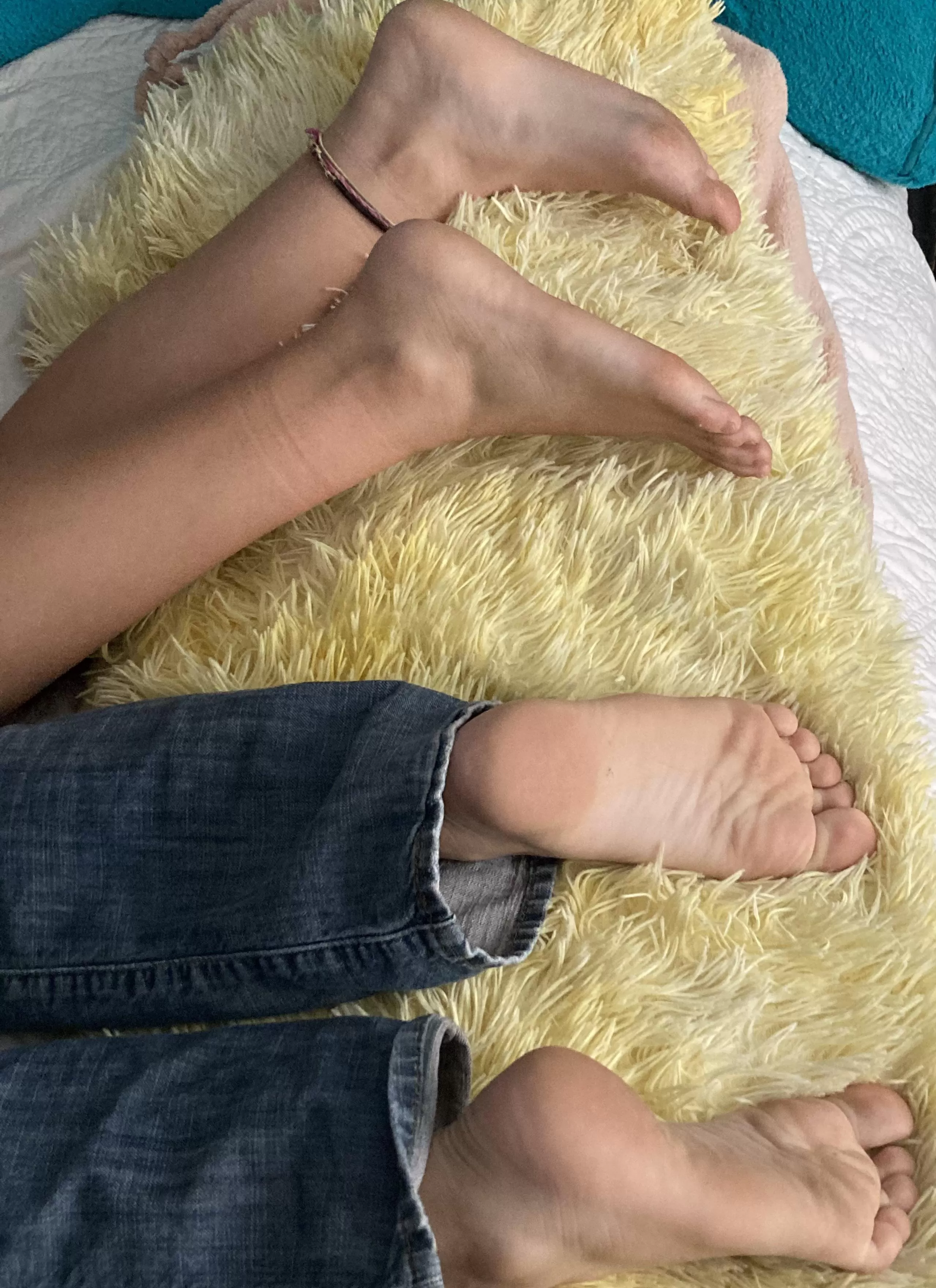 could you rub our soles ? could you rub our soles ?