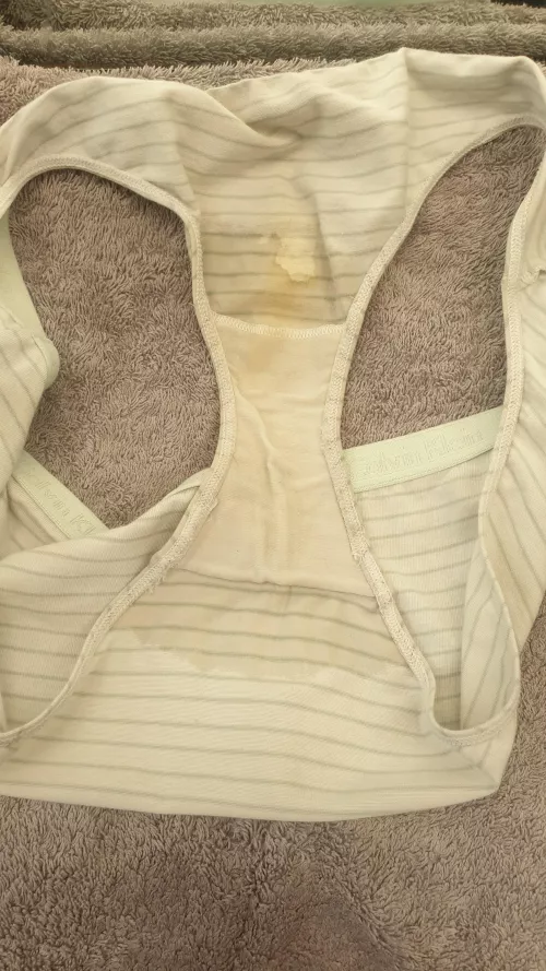 Couldn't help unloading into these 8 month pregnant girls sweetly stained panties π