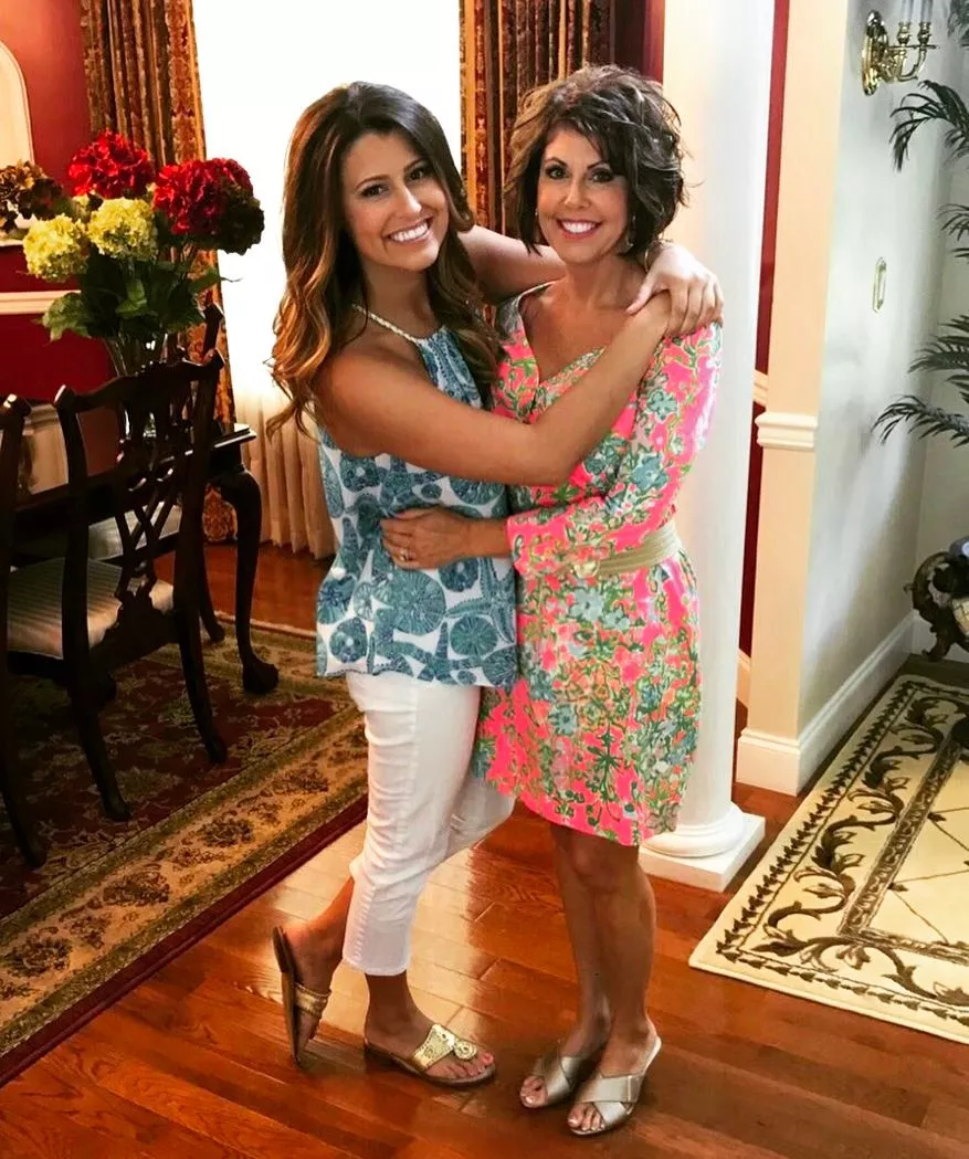 Couple of Brunettes