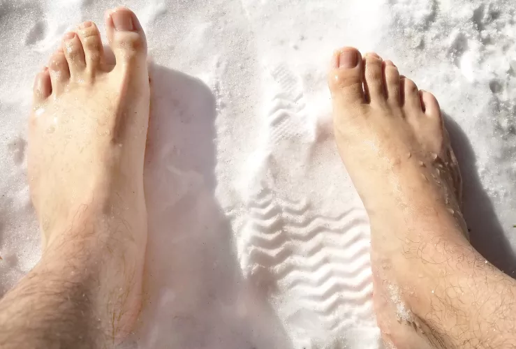 Cover my feet in white like the snow?