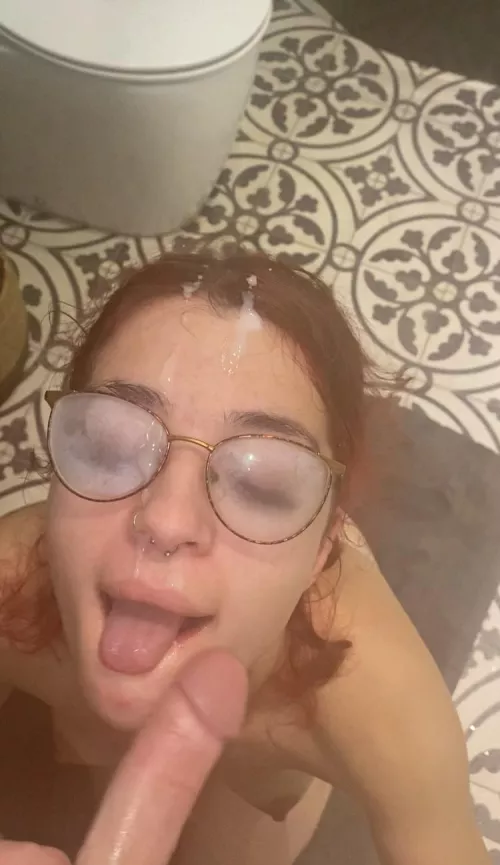 Covered my pretty face and glasses after a nice warm shower 💦💦