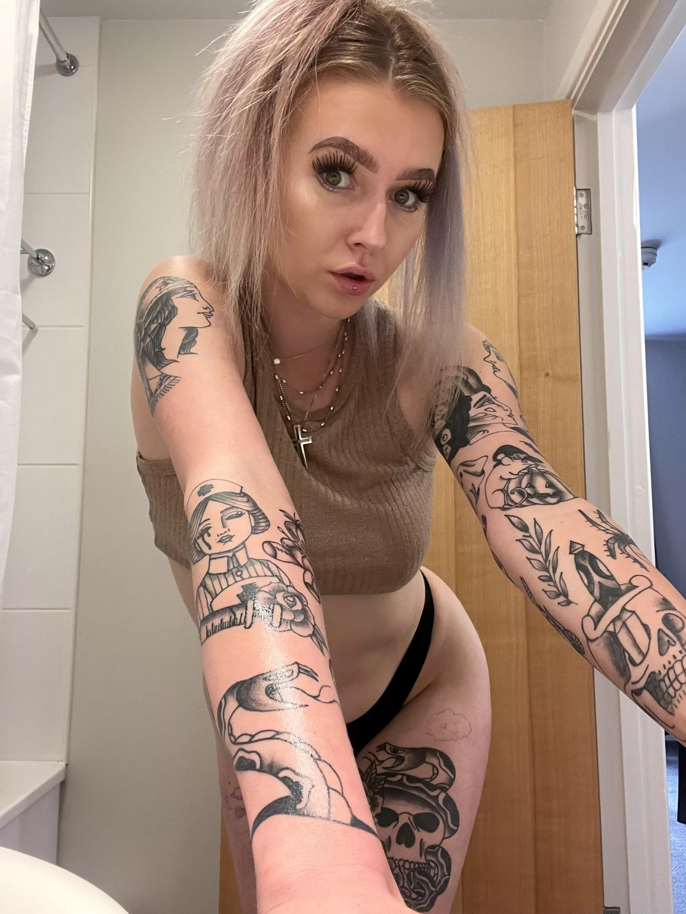 Craving a good fuck💭 Craving a good fuck💭