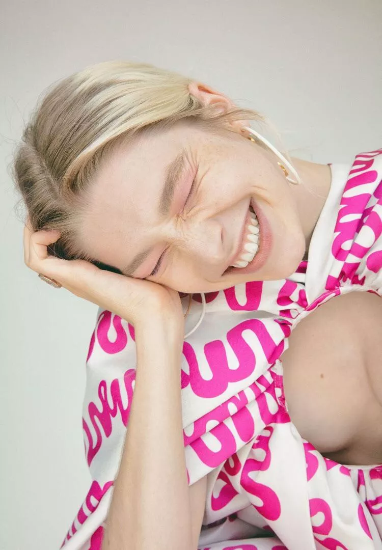 Craving Hunter Schafer right now Craving Hunter Schafer right now